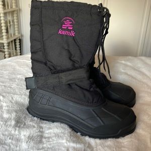 Kamik black winter boots size 9